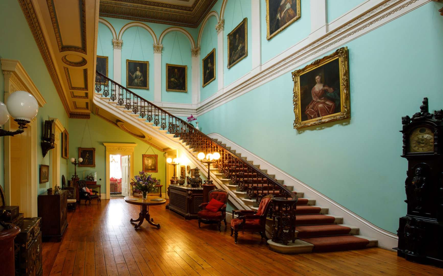 The vestibule at Temple House