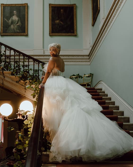 Bride grand staircase at Temple House
