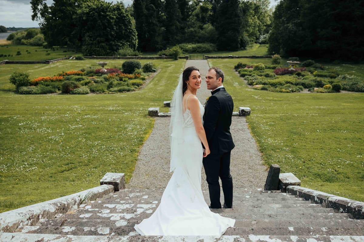 Elopement couple at Temple House