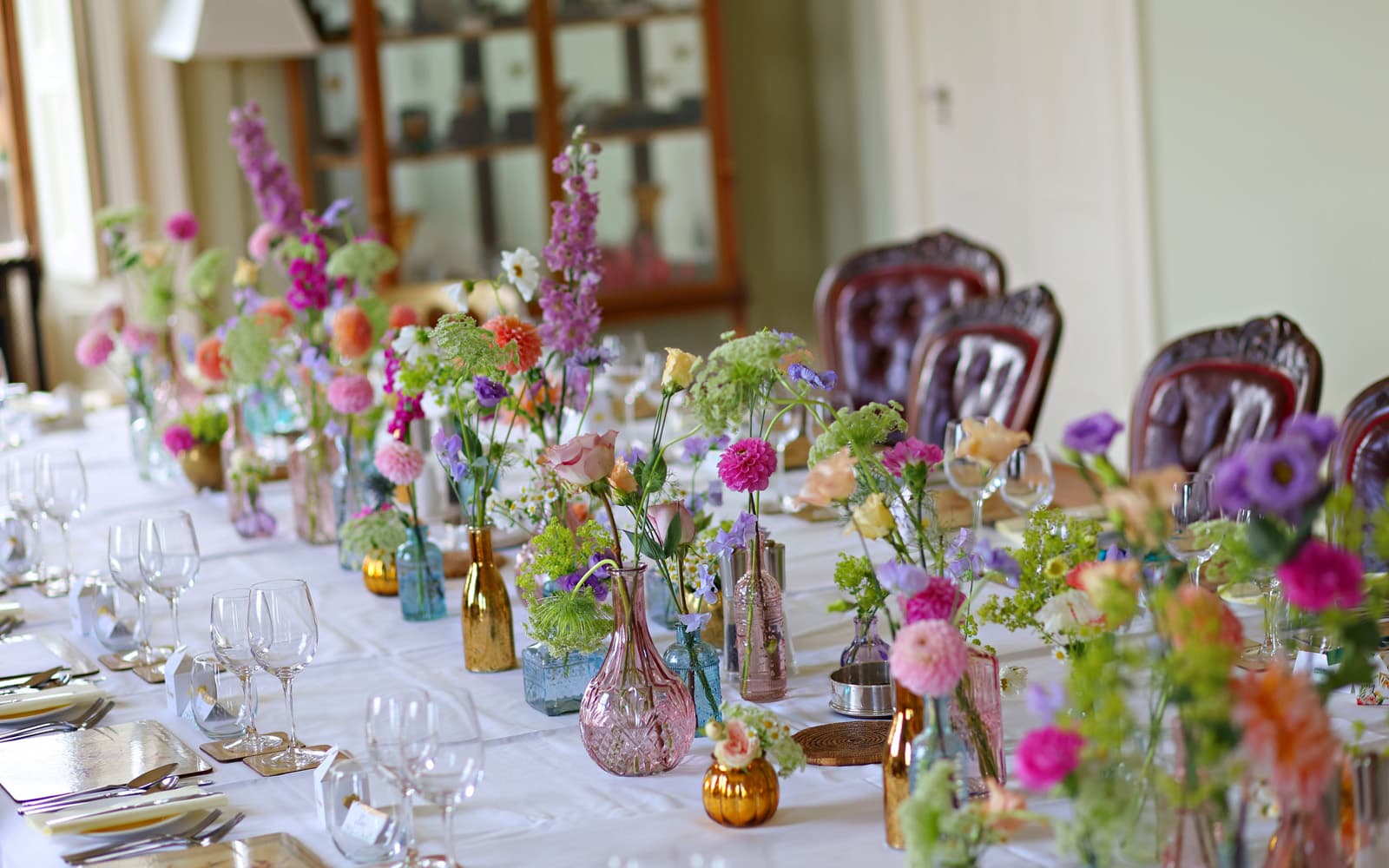 Elopement flowers table at Temple House