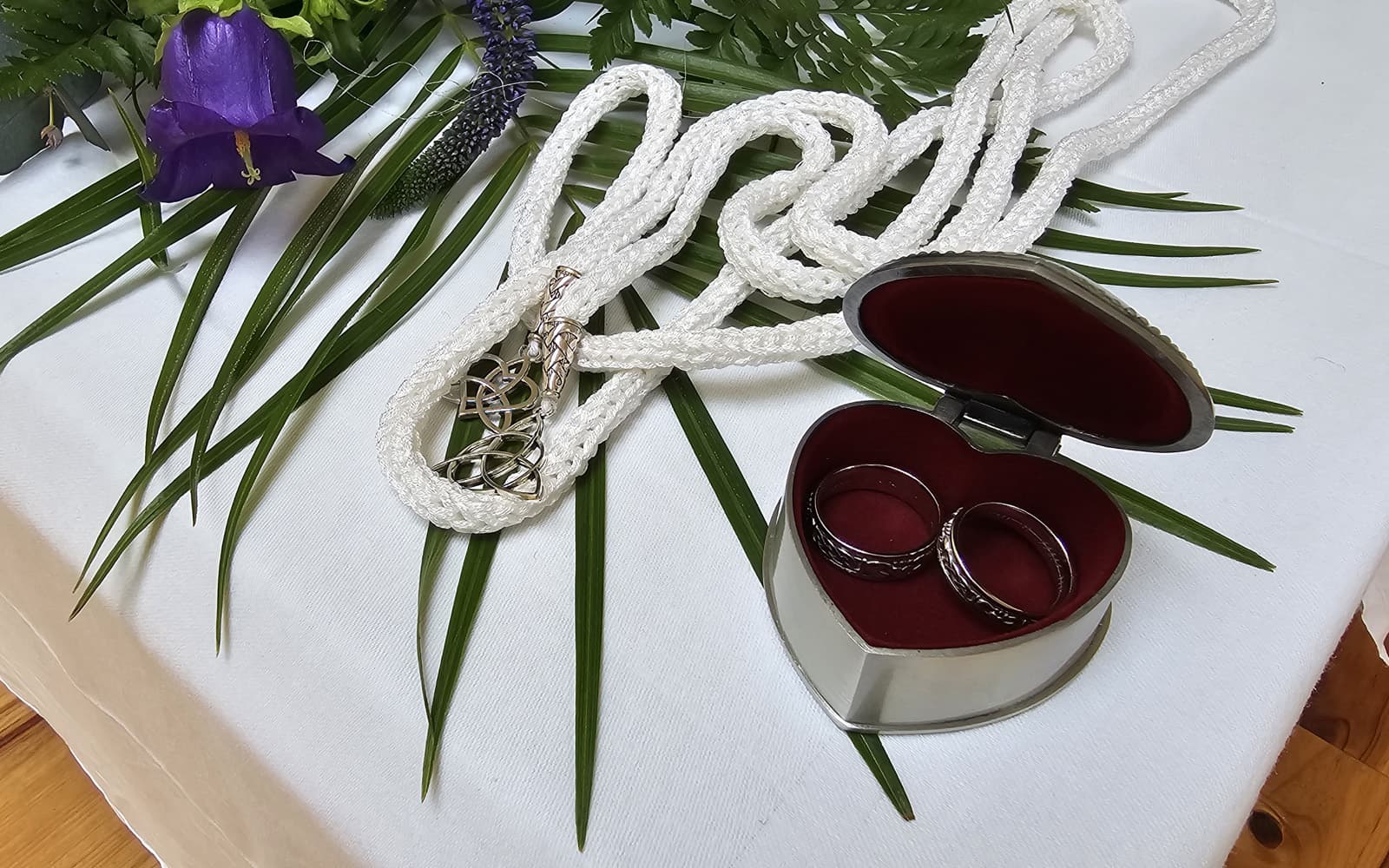Elopement rings at Temple House