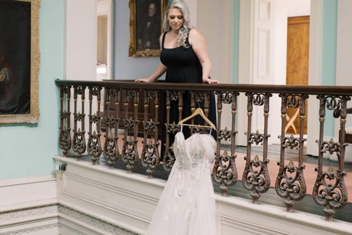 Elopement secluded at Temple House